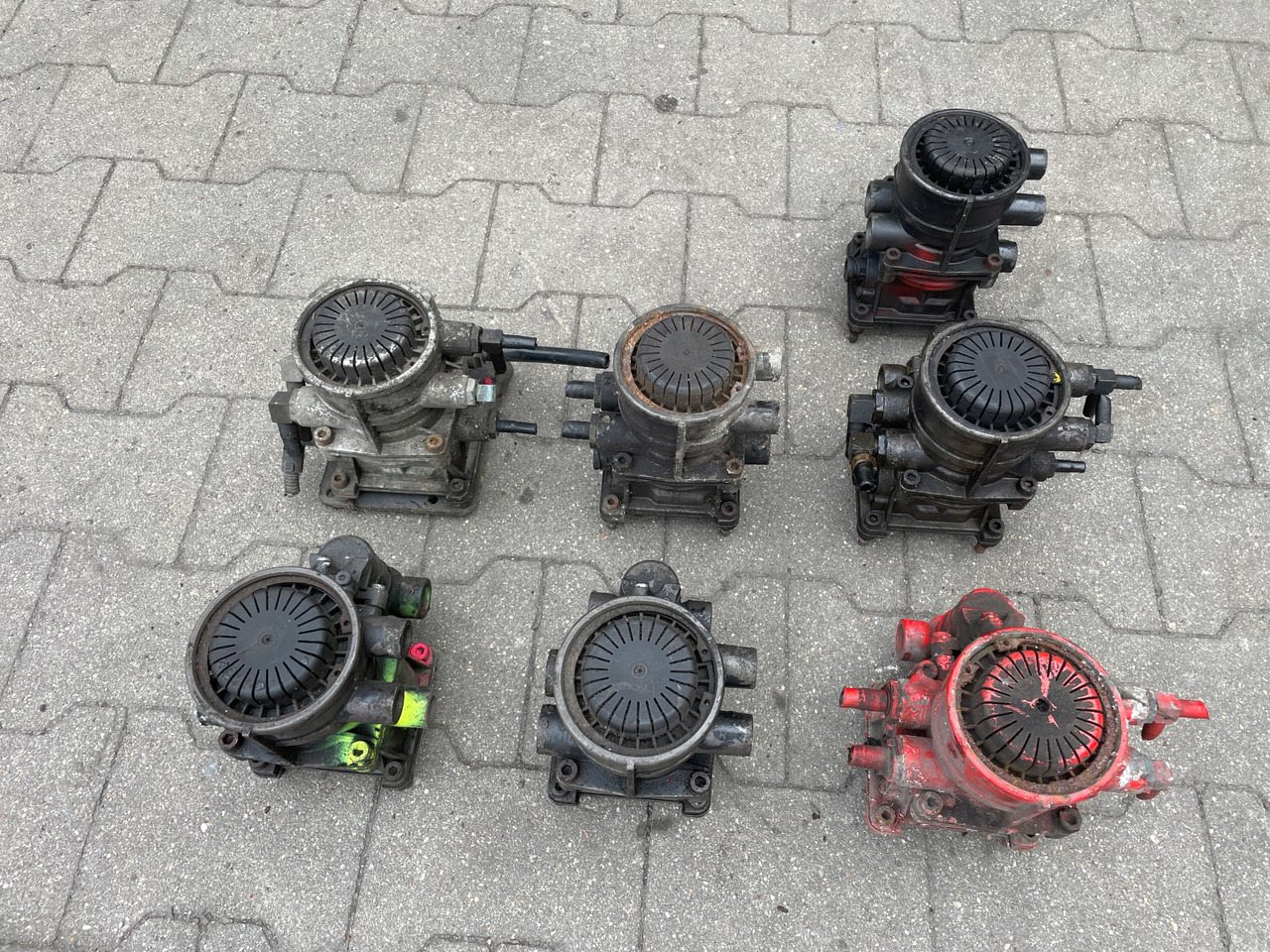 ZAWÓR PRZYCZEPY EBS MAN TGX TGS TGA 0486205022 81523016206 - Valve de frein: photos 5 ZAWÓR PRZYCZEPY EBS MAN TGX TGS TGA 0486205022 81523016206 - Valve de frein: photos 5