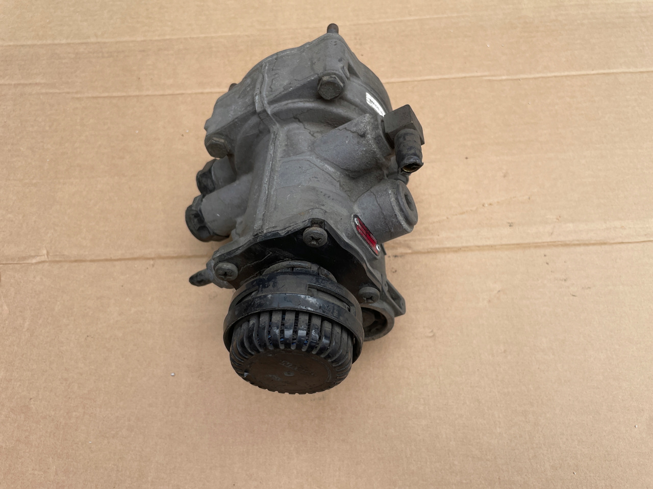 ZAWÓR STERUJĄCY NACZEPY PRZYCZEPY WABC0 MAN DAF 9730090067 - Valve de frein: photos 2 ZAWÓR STERUJĄCY NACZEPY PRZYCZEPY WABC0 MAN DAF 9730090067 - Valve de frein: photos 2