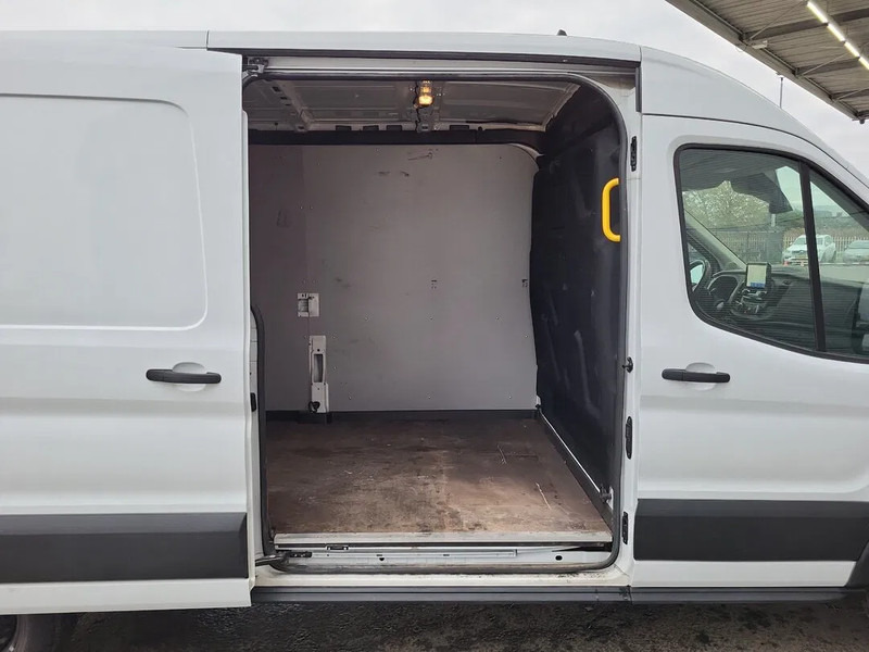 Ford Transit - Fourgon utilitaire: photos 5 Ford Transit - Fourgon utilitaire: photos 5
