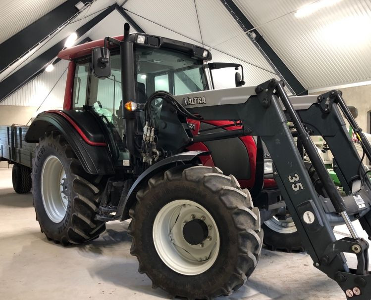 Valtra N92 HiTech - Tracteur agricole: photos 2 Valtra N92 HiTech - Tracteur agricole: photos 2