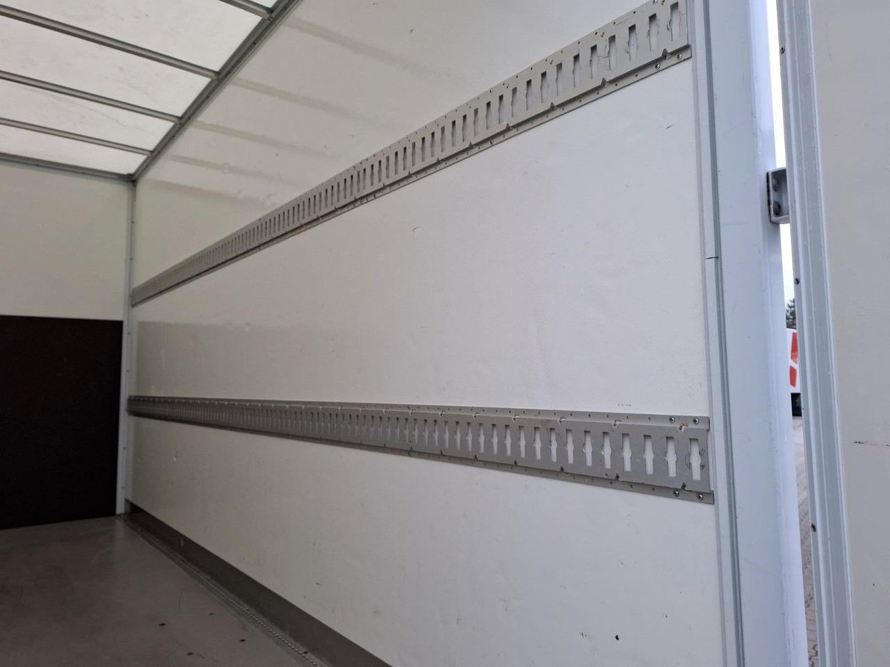 Iveco 35-160P/A8, Klima, HiMatic, LED, Luft, - Fourgon: photos 5 Iveco 35-160P/A8, Klima, HiMatic, LED, Luft, - Fourgon: photos 5