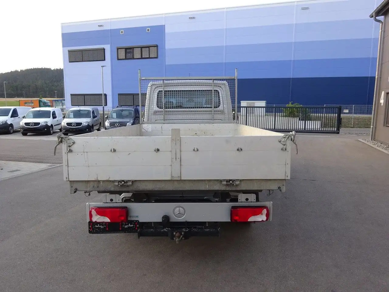 Mercedes-Benz Sprinter 319 CDI DoKa Maxi Kipper AHK 2,8t - Fourgon plateau, Utilitaire double cabine: photos 4 Mercedes-Benz Sprinter 319 CDI DoKa Maxi Kipper AHK 2,8t - Fourgon plateau, Utilitaire double cabine: photos 4