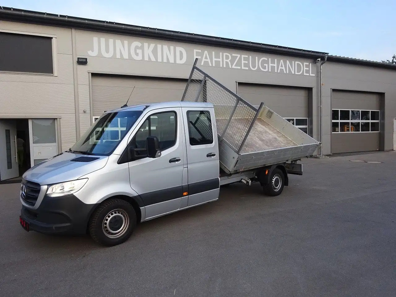 Mercedes-Benz Sprinter 319 CDI DoKa Maxi Kipper AHK 2,8t - Fourgon plateau, Utilitaire double cabine: photos 3 Mercedes-Benz Sprinter 319 CDI DoKa Maxi Kipper AHK 2,8t - Fourgon plateau, Utilitaire double cabine: photos 3