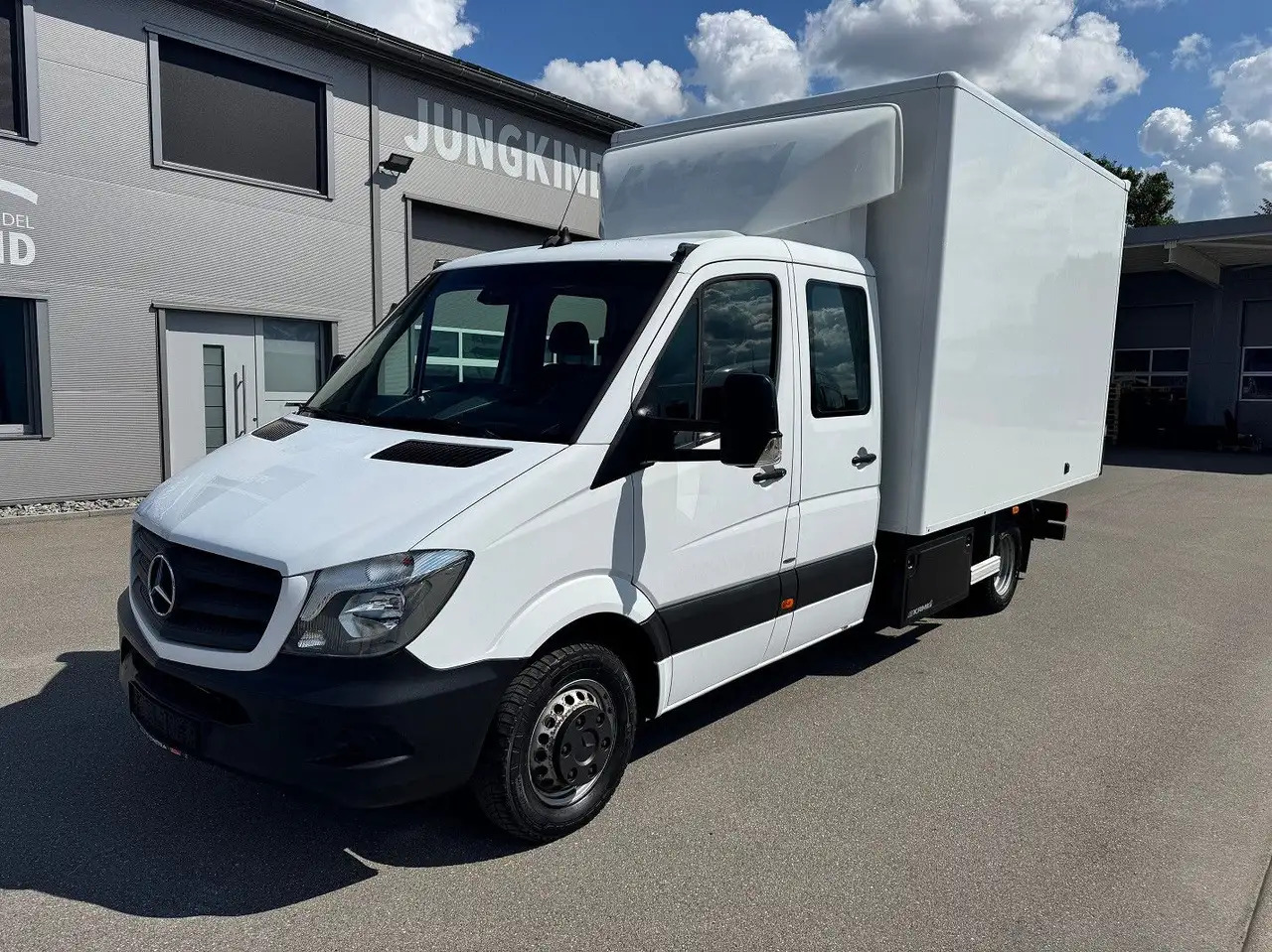 Mercedes-Benz Sprinter 519 CDI Maxi Lang DoKa Koffer AHK Klima - Fourgon, Utilitaire double cabine: photos 1 Mercedes-Benz Sprinter 519 CDI Maxi Lang DoKa Koffer AHK Klima - Fourgon, Utilitaire double cabine: photos 1
