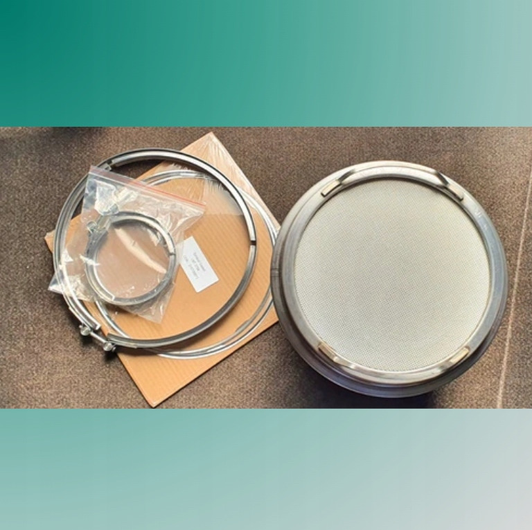 Nowy DPF Volvo FH Euro 6 + Zestaw Uszczelek - Système d'échappement pour Camion: photos 1 Nowy DPF Volvo FH Euro 6 + Zestaw Uszczelek - Système d'échappement pour Camion: photos 1