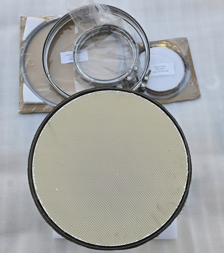 Nowy Wkład DPF MAN TGX Euro 6 + Zestaw uszczelek - Système d'échappement pour Camion: photos 3 Nowy Wkład DPF MAN TGX Euro 6 + Zestaw uszczelek - Système d'échappement pour Camion: photos 3