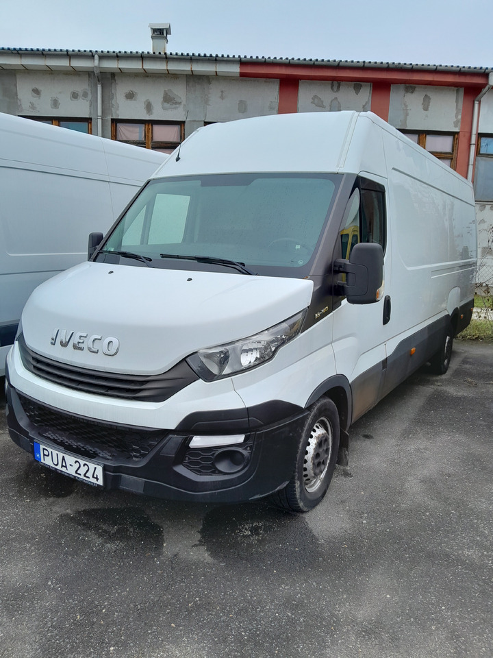 IVECO Daily 35S14 - Fourgon: photos 1 IVECO Daily 35S14 - Fourgon: photos 1