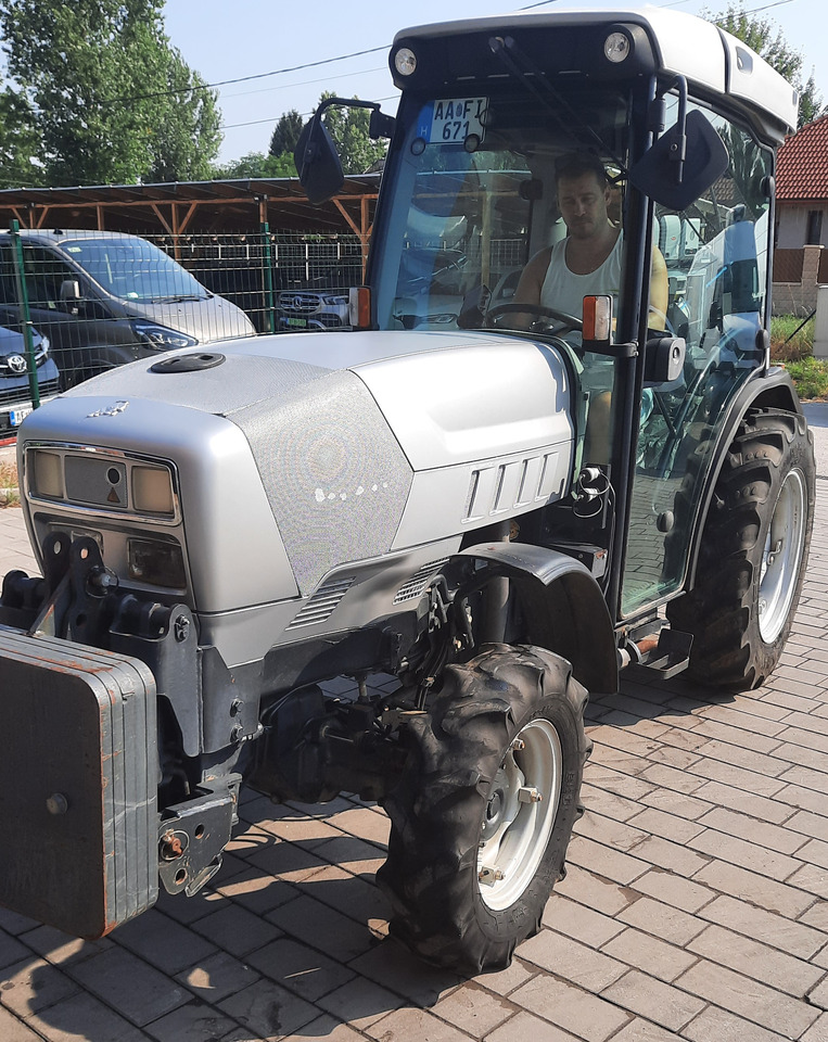 LAMBORGHINI RV90 Automatic - Machine agricole: photos 1 LAMBORGHINI RV90 Automatic - Machine agricole: photos 1