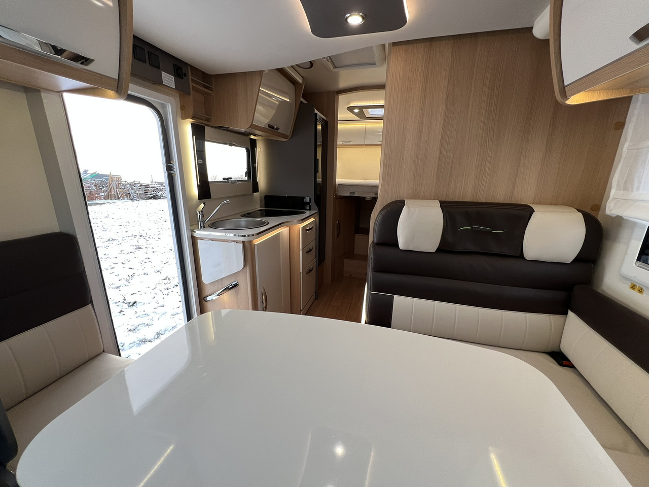 FORSTER T 699 EB Hubbett - Markise - Fahrradtr. - Camping-car profilé: photos 4 FORSTER T 699 EB Hubbett - Markise - Fahrradtr. - Camping-car profilé: photos 4