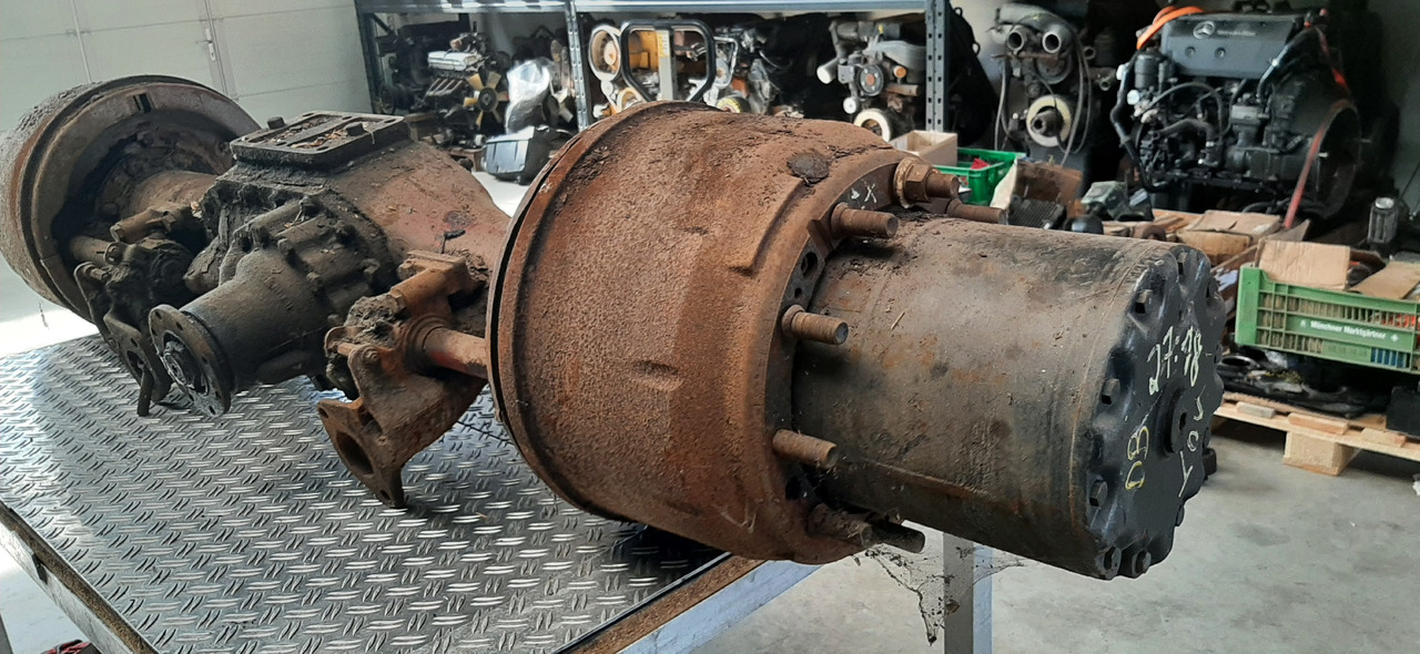 Gebrauchte DB, Planetenachse, Artikel - Nr. : 81.99999 - 9999 - Essieu arrière pour Camion: photos 1 Gebrauchte DB, Planetenachse, Artikel - Nr. : 81.99999 - 9999 - Essieu arrière pour Camion: photos 1