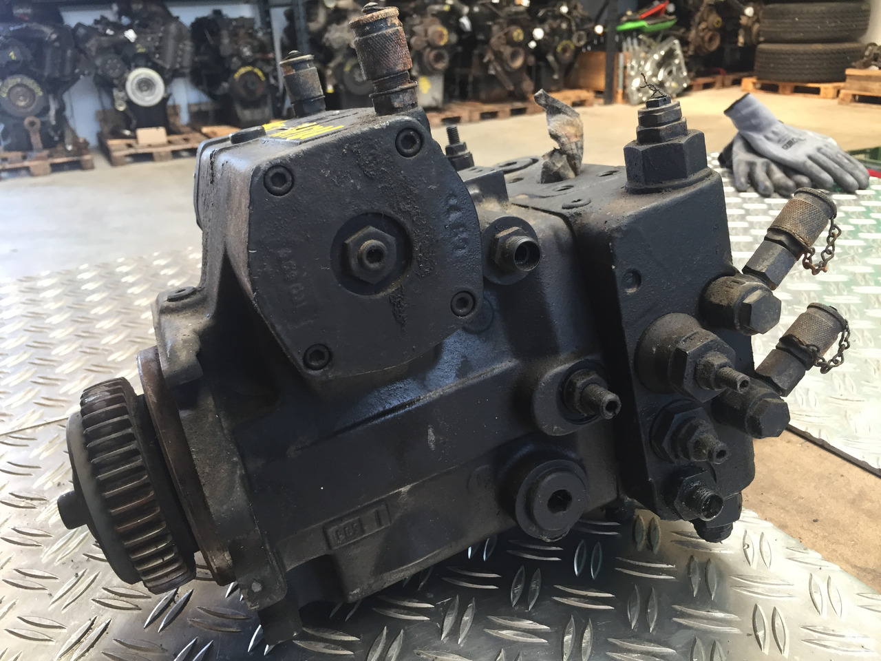 Gebrauchte Hydraulikpumpe VOLVO Radlader L40 B, Artikel - Nr. : 4905051 - Pompe hydraulique pour Camion: photos 4 Gebrauchte Hydraulikpumpe VOLVO Radlader L40 B, Artikel - Nr. : 4905051 - Pompe hydraulique pour Camion: photos 4