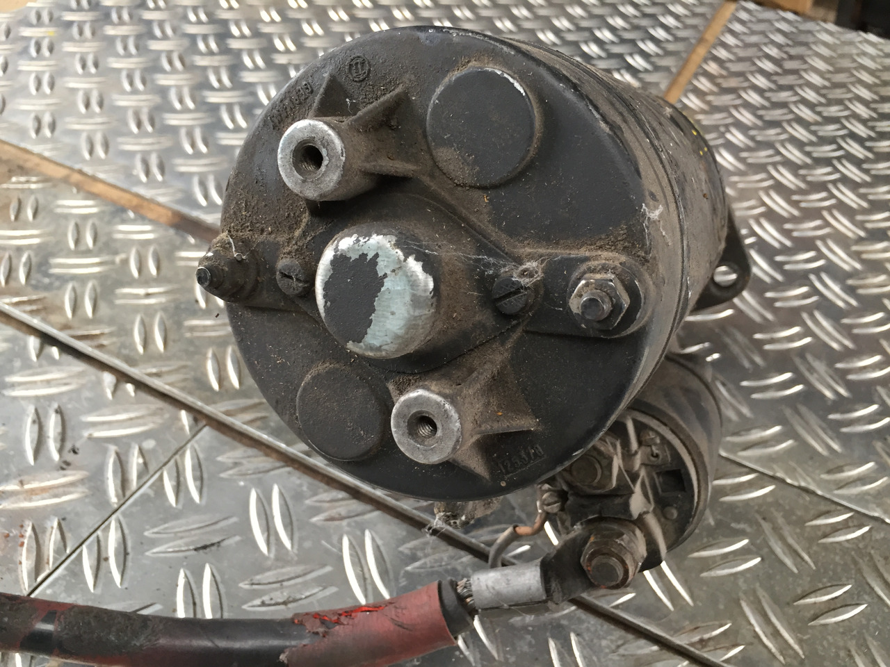 Gebrauchter Anlasser Magirus Deutz, Motor Typ 5 L912, Artikel - Nr. : 0 001 368 001 - Démarreur pour Camion: photos 3 Gebrauchter Anlasser Magirus Deutz, Motor Typ 5 L912, Artikel - Nr. : 0 001 368 001 - Démarreur pour Camion: photos 3