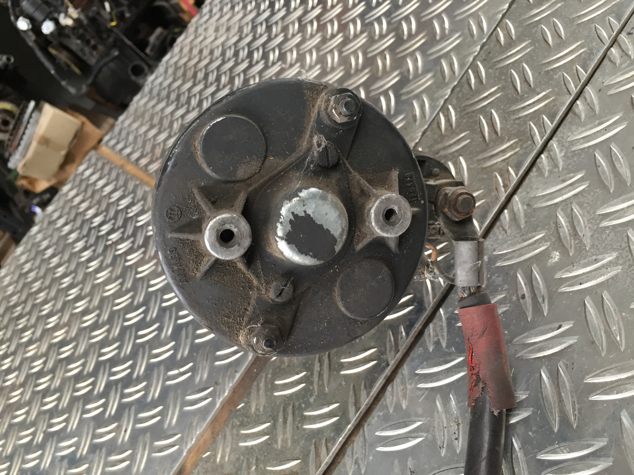 Gebrauchter Anlasser Magirus Deutz, Motor Typ 5 L912, Artikel - Nr. : 0 001 368 001 - Démarreur pour Camion: photos 4 Gebrauchter Anlasser Magirus Deutz, Motor Typ 5 L912, Artikel - Nr. : 0 001 368 001 - Démarreur pour Camion: photos 4