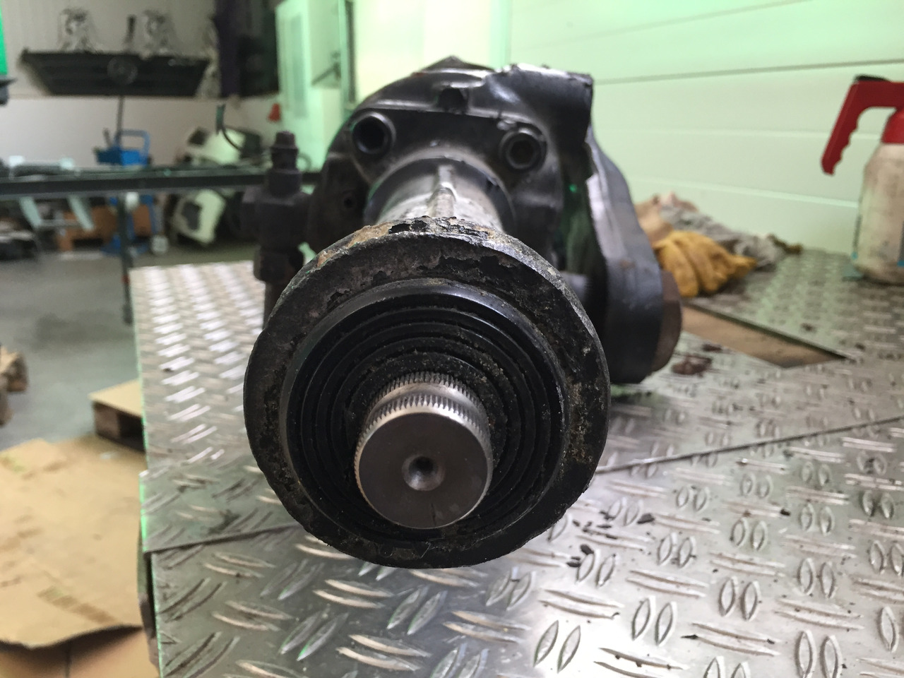 Gebrauchtes Lenkgetriebe MAN TGA 26.480, Artikel - Nr.: 81.46200-6425 - Boîtier de direction pour Camion: photos 3 Gebrauchtes Lenkgetriebe MAN TGA 26.480, Artikel - Nr.: 81.46200-6425 - Boîtier de direction pour Camion: photos 3