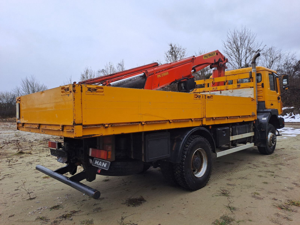 MAN 19.403 Pritsche 4x4 mit Palfingerkran PK 21000 mit Funk - Fernbedienung - Camion grue: photos 4 MAN 19.403 Pritsche 4x4 mit Palfingerkran PK 21000 mit Funk - Fernbedienung - Camion grue: photos 4