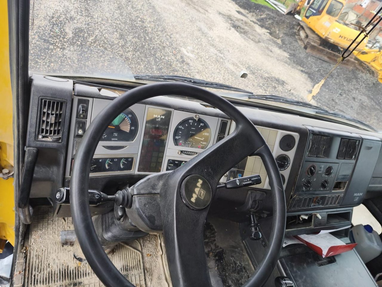MAN 32364, 1999 god. - Camion malaxeur: photos 4 MAN 32364, 1999 god. - Camion malaxeur: photos 4