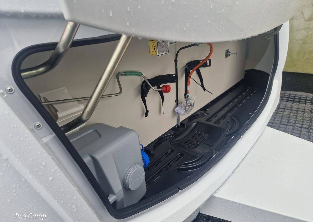 KNAUS SUDWIND 750 UFK SCANDINAVIAN SELECTION - Caravane: photos 4 KNAUS SUDWIND 750 UFK SCANDINAVIAN SELECTION - Caravane: photos 4