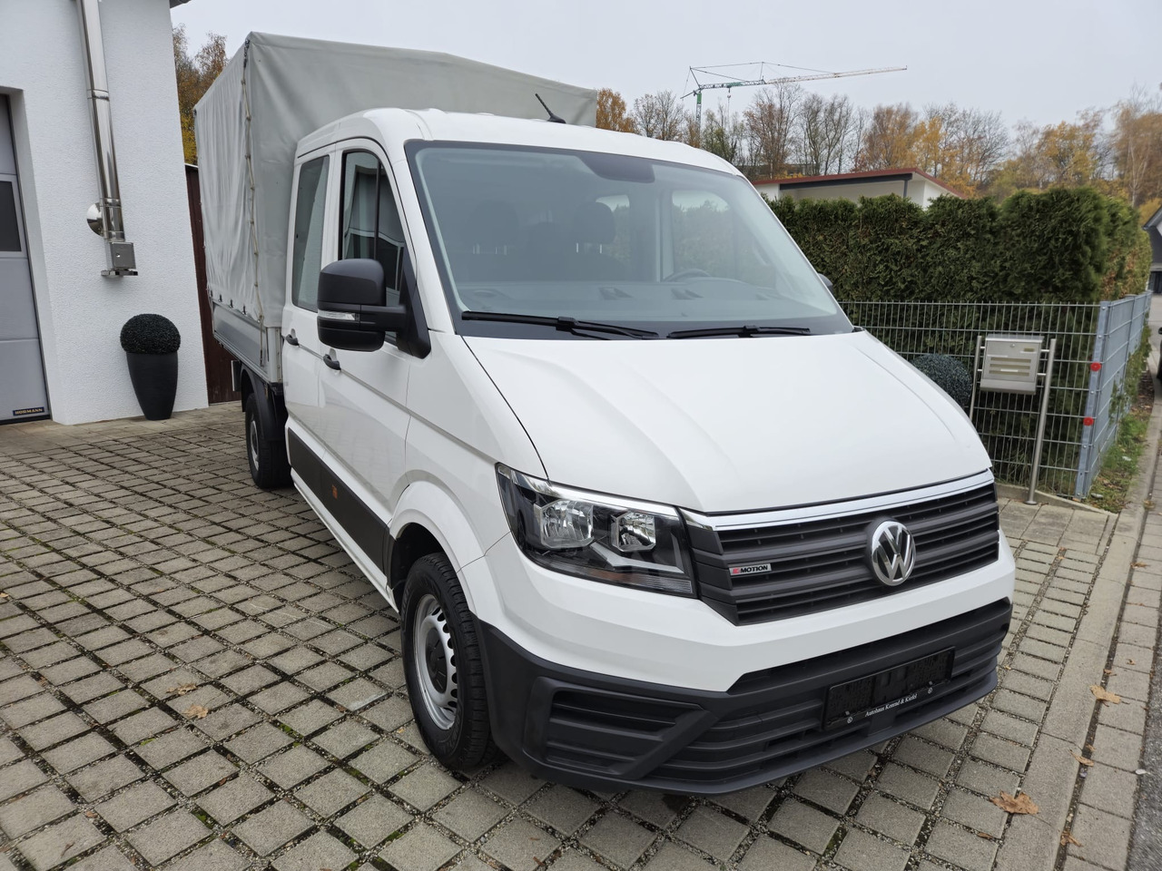 VOLKSWAGEN Crafter Pritsche 35 DOKA mittellang 4MOTION - Véhicule utilitaire plateau baché: photos 2 VOLKSWAGEN Crafter Pritsche 35 DOKA mittellang 4MOTION - Véhicule utilitaire plateau baché: photos 2