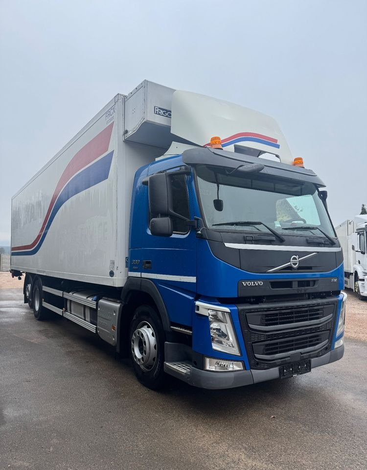 Volvo FM 330/ACC/ Euro6 /CHŁODNIA / DŁUGOŚĆ 12M /24 EURO PALET/ - Camion frigorifique: photos 4 Volvo FM 330/ACC/ Euro6 /CHŁODNIA / DŁUGOŚĆ 12M /24 EURO PALET/ - Camion frigorifique: photos 4