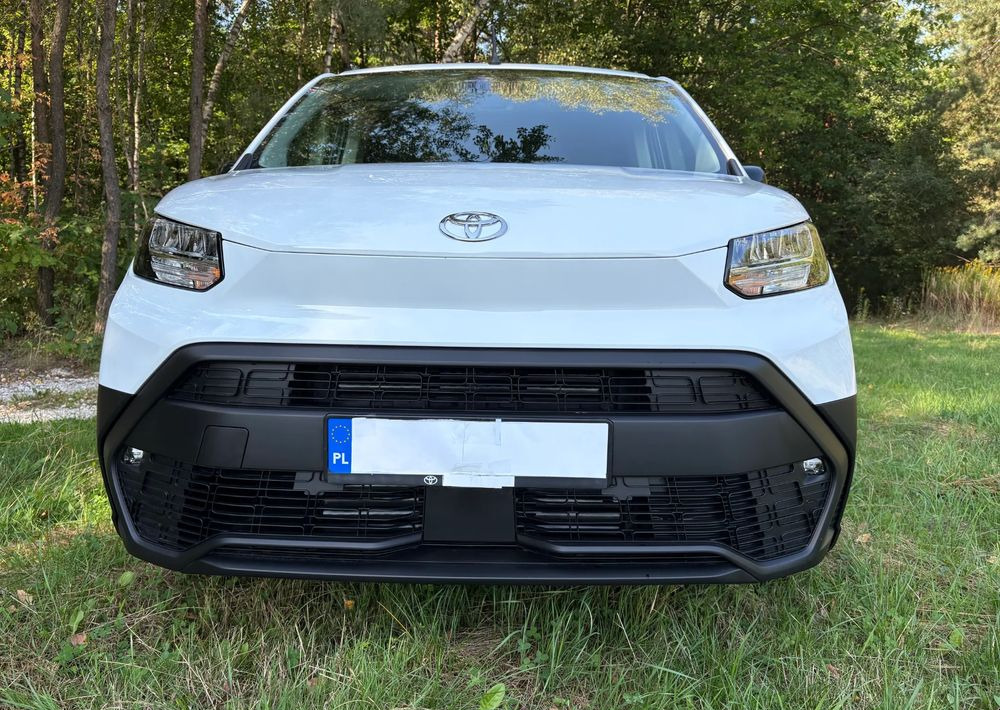 Toyota Proace City Verso 1.5 D-4D Combi - Fourgonnette: photos 2 Toyota Proace City Verso 1.5 D-4D Combi - Fourgonnette: photos 2