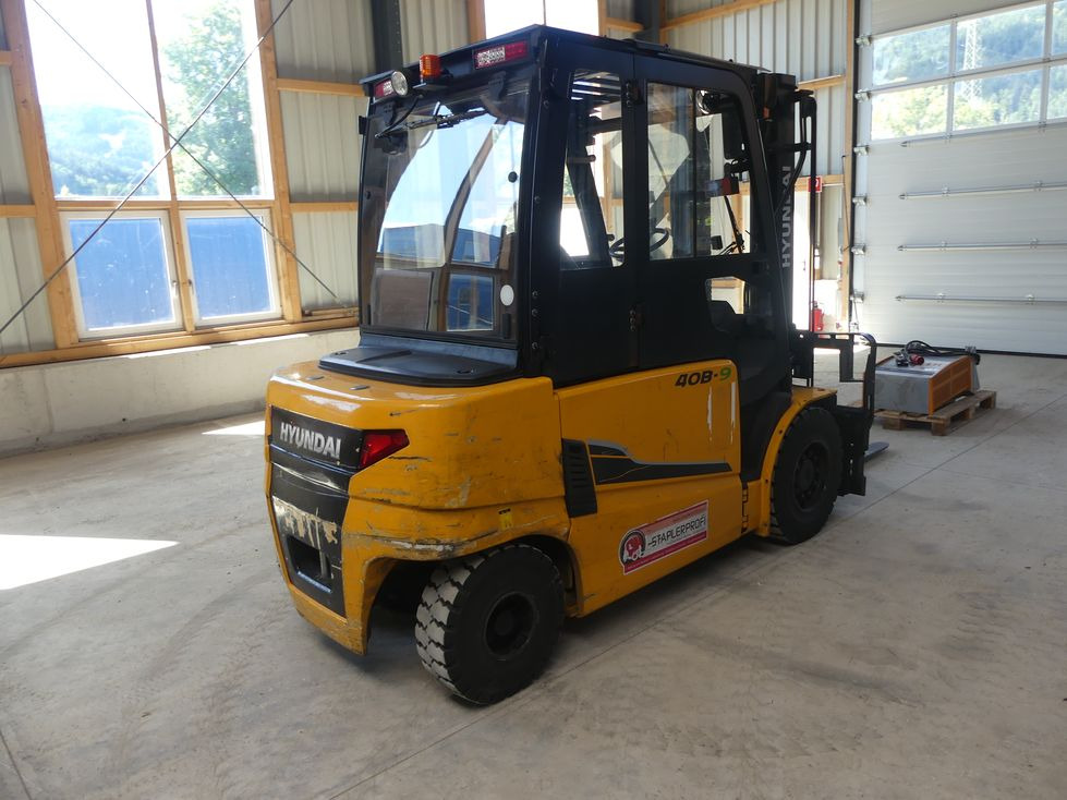 Matériel de manutention HYUNDAI 40B-9: photos 19