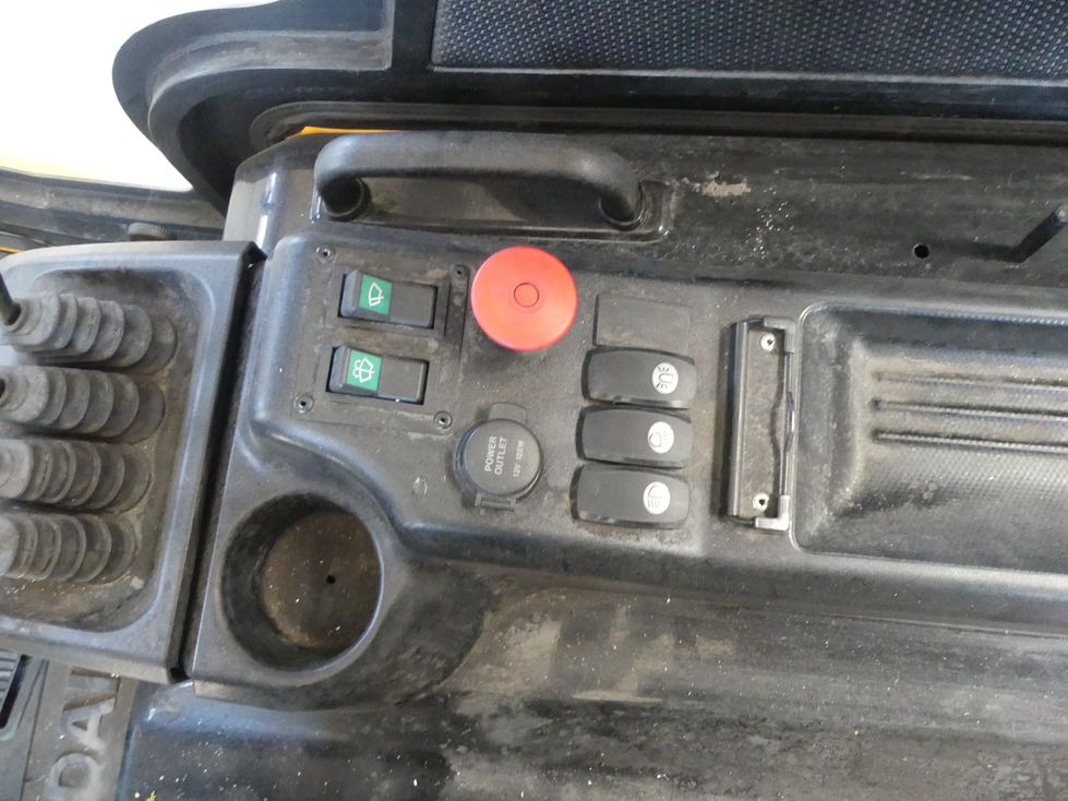 Matériel de manutention HYUNDAI 40B-9: photos 50