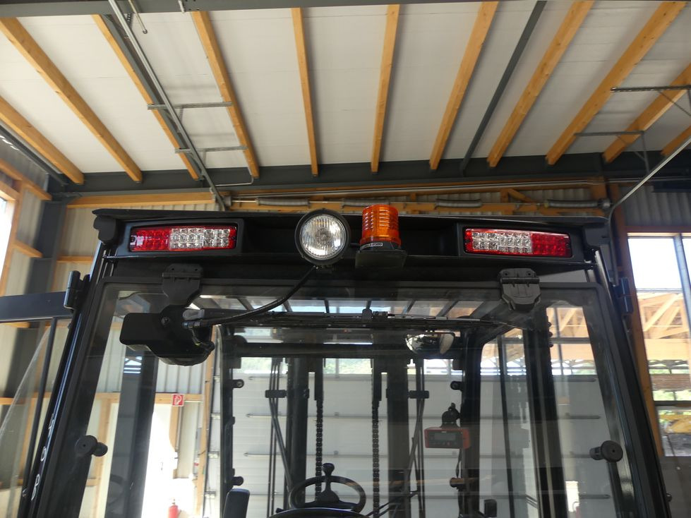 Matériel de manutention HYUNDAI 40B-9: photos 42