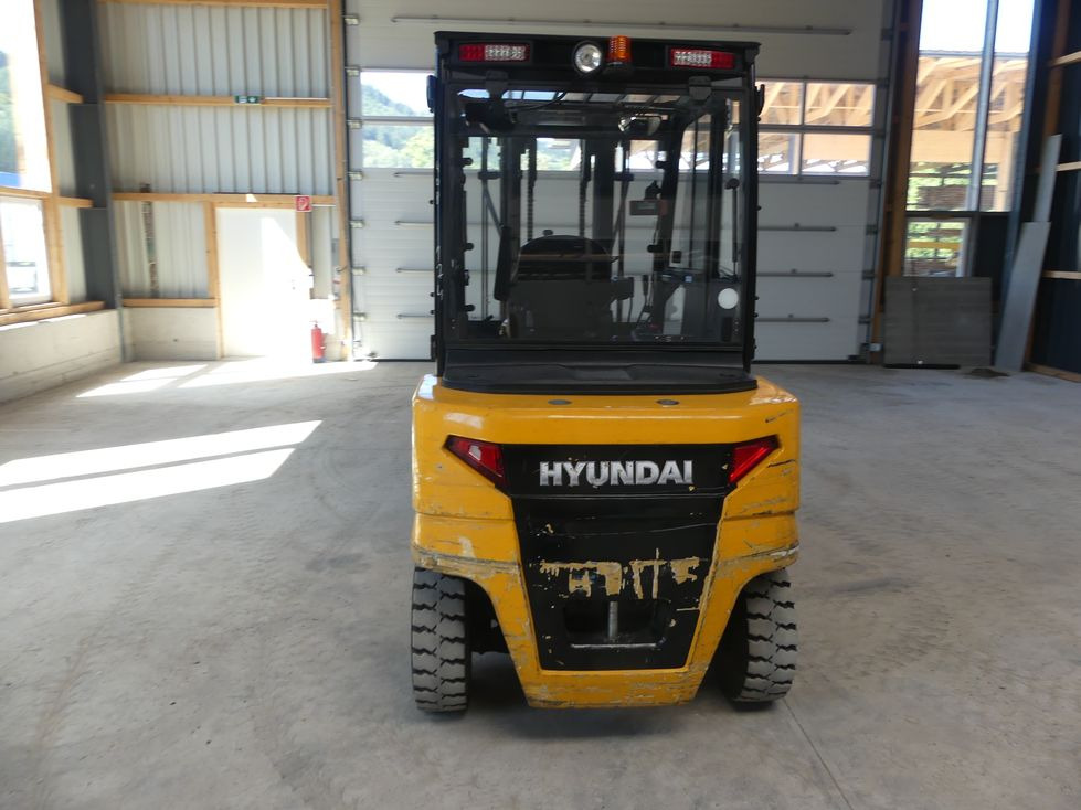 Matériel de manutention HYUNDAI 40B-9: photos 14