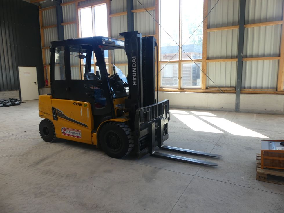 Matériel de manutention HYUNDAI 40B-9: photos 27