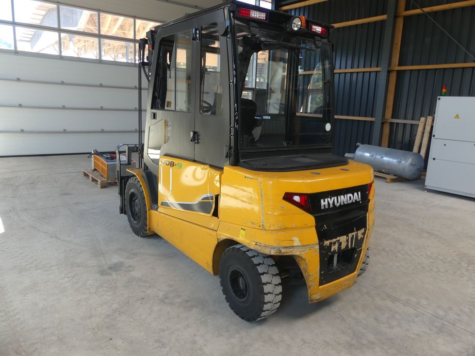 Matériel de manutention HYUNDAI 40B-9: photos 11