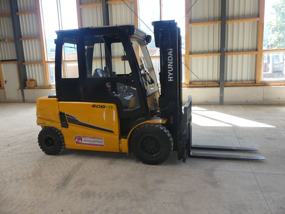 Matériel de manutention HYUNDAI 40B-9: photos 24