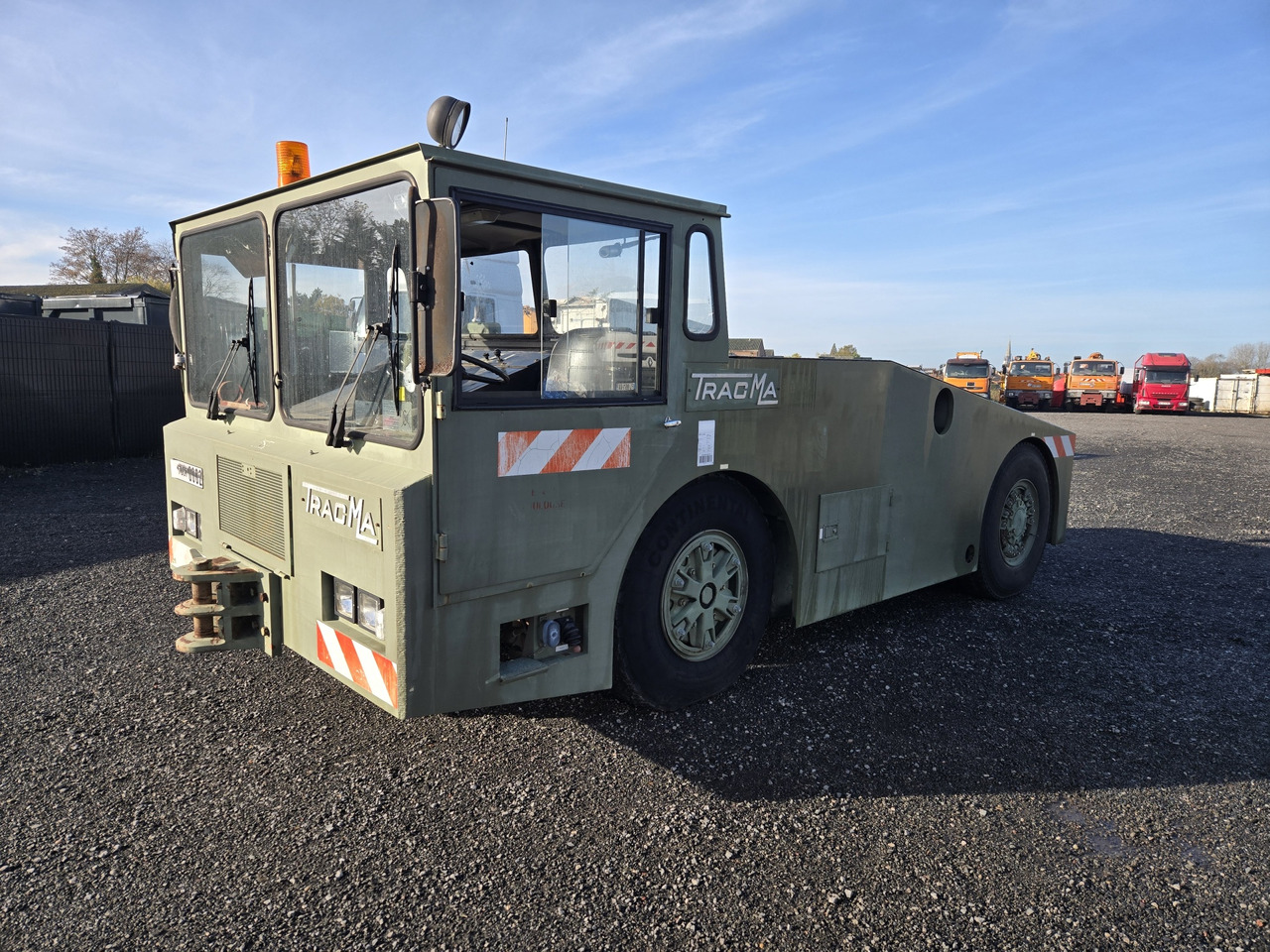 Tracma TD18000 - Tracteur d'avions: photos 1 Tracma TD18000 - Tracteur d'avions: photos 1