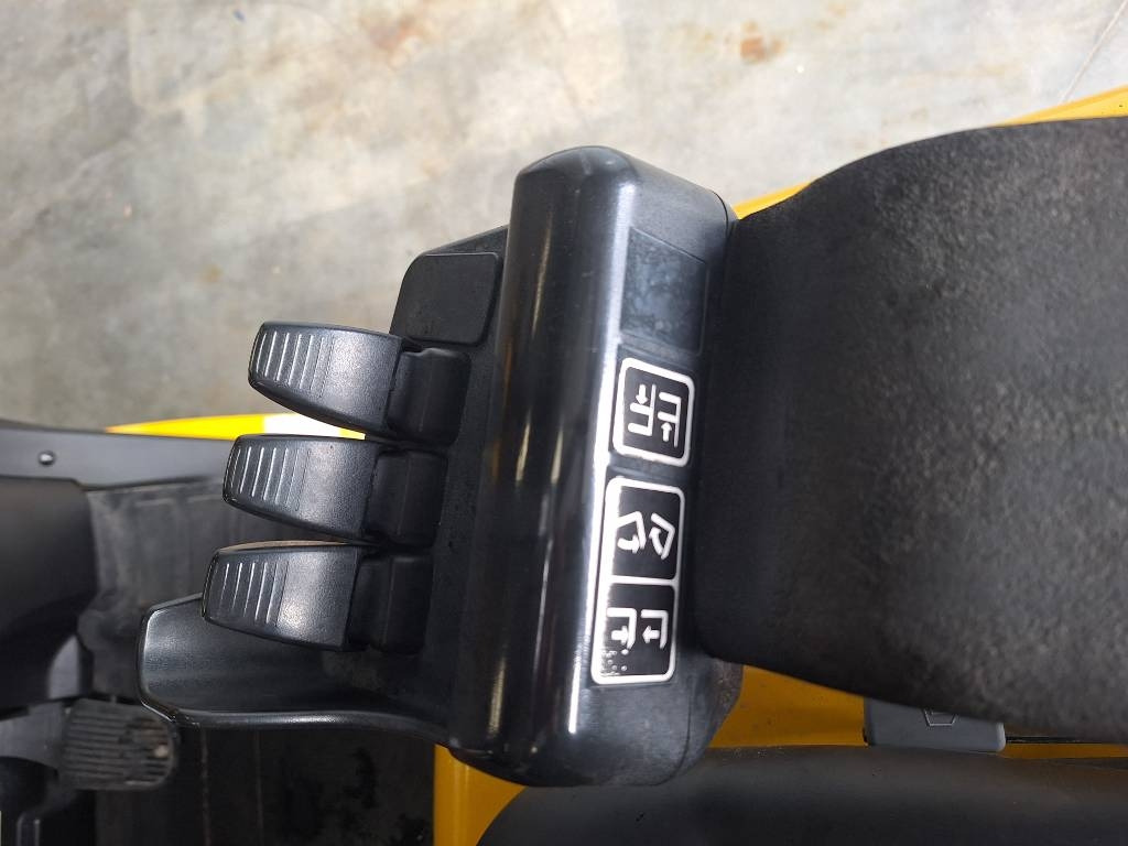 Yale GDP 16 VX - Chariot élévateur à gaz: photos 4 Yale GDP 16 VX - Chariot élévateur à gaz: photos 4