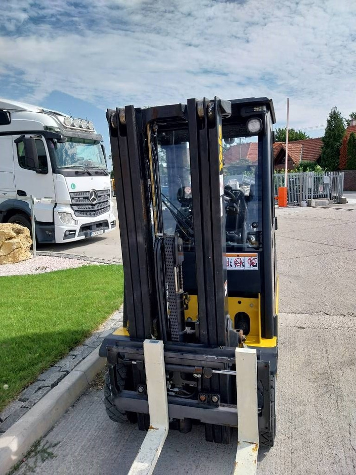 Yale GLP 16 VX - Chariot élévateur à gaz: photos 3 Yale GLP 16 VX - Chariot élévateur à gaz: photos 3