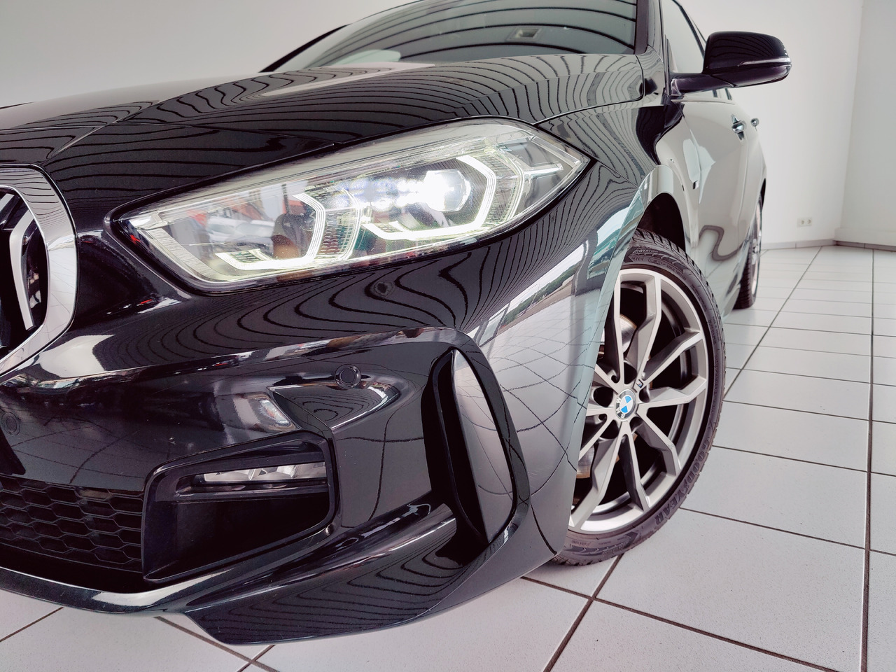 BMW 120 i M Sport RTTI LiveCockpit Head-up Navi - Berline: photos 2 BMW 120 i M Sport RTTI LiveCockpit Head-up Navi - Berline: photos 2