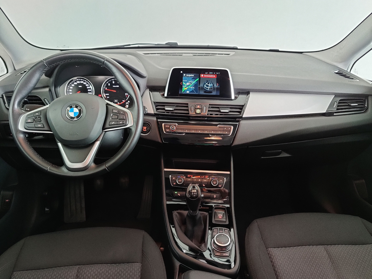 Voiture break BMW 216 i Gran Tourer Advantage RTTI Navi Apple DAB PDC: photos 11 Voiture break BMW 216 i Gran Tourer Advantage RTTI Navi Apple DAB PDC: photos 11