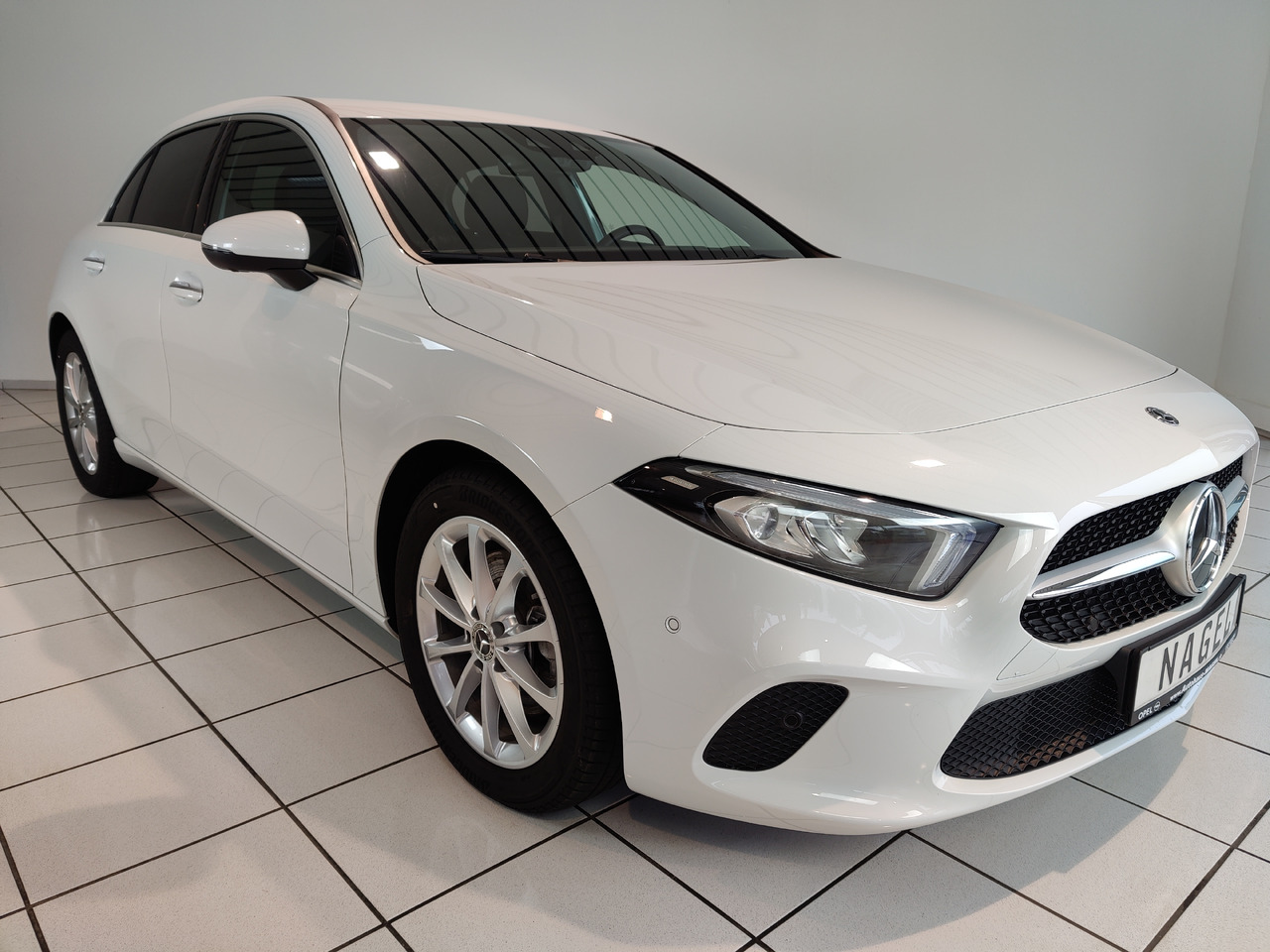 Mercedes-Benz A 220 7G-DCT Progressive Navi LED DAB Sondsystem - Voiture break: photos 2 Mercedes-Benz A 220 7G-DCT Progressive Navi LED DAB Sondsystem - Voiture break: photos 2