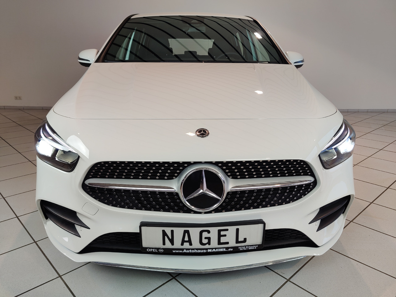 Mercedes-Benz B 200 d 8G-DCT AMG Line Kam Navi SHZ LED - Voiture: photos 3 Mercedes-Benz B 200 d 8G-DCT AMG Line Kam Navi SHZ LED - Voiture: photos 3