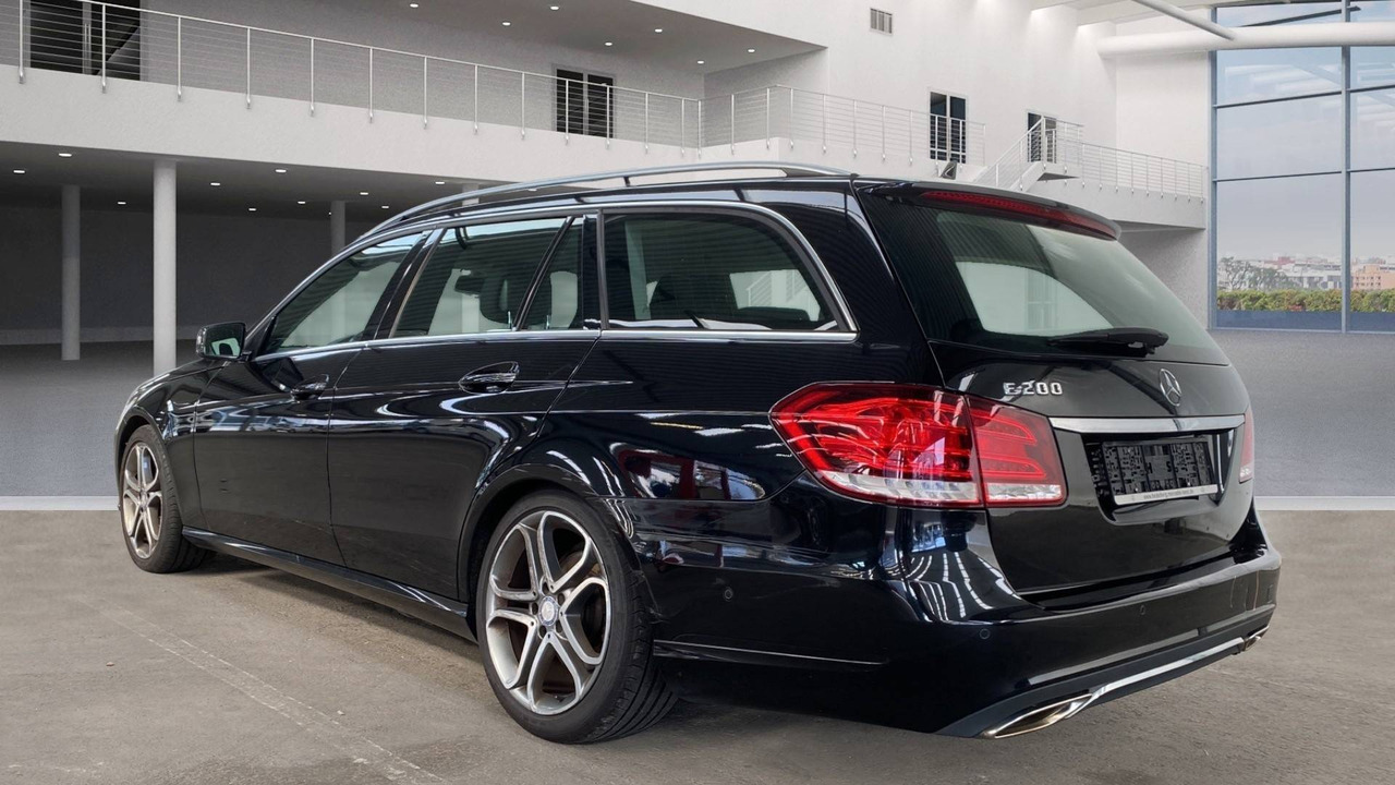 Mercedes-Benz E 200 CGI BlueEfficiency - Voiture break: photos 4 Mercedes-Benz E 200 CGI BlueEfficiency - Voiture break: photos 4