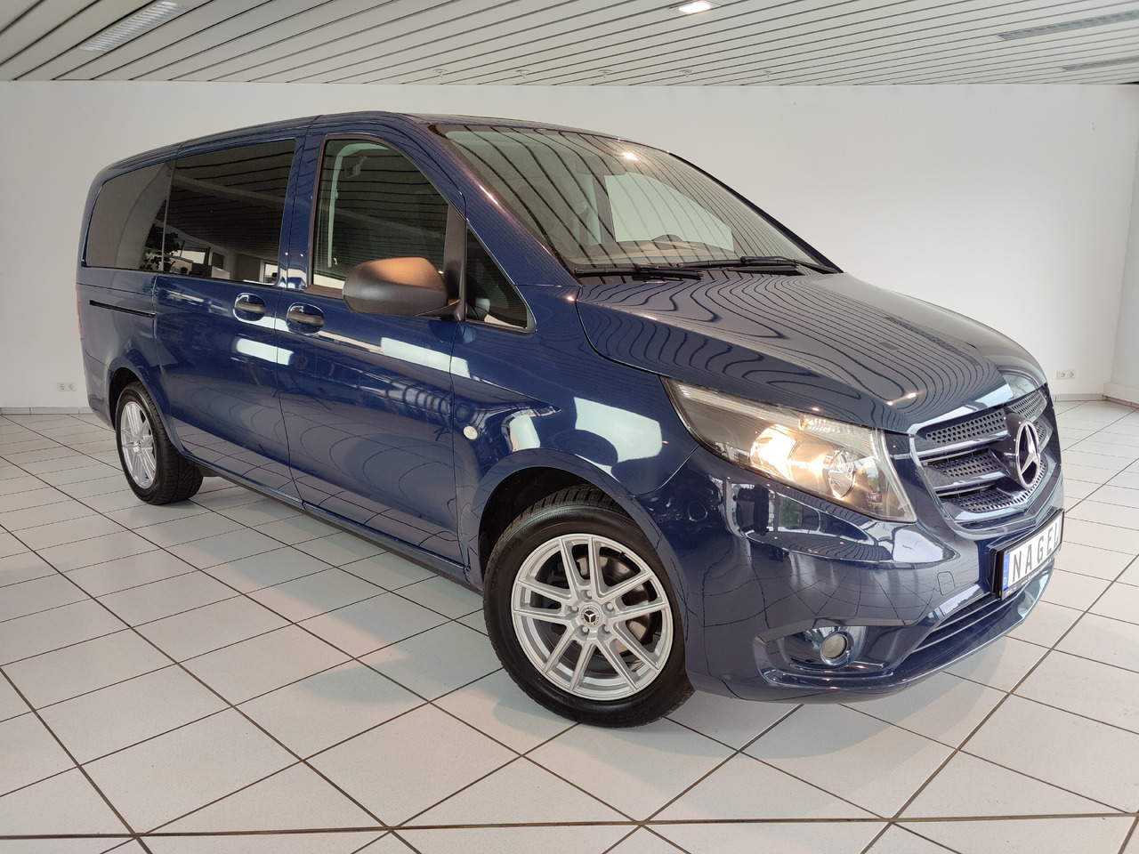 Mercedes-Benz Vito Tourer 114 CDI Pro lang 8-Sitzer Navi - Voiture break: photos 2 Mercedes-Benz Vito Tourer 114 CDI Pro lang 8-Sitzer Navi - Voiture break: photos 2