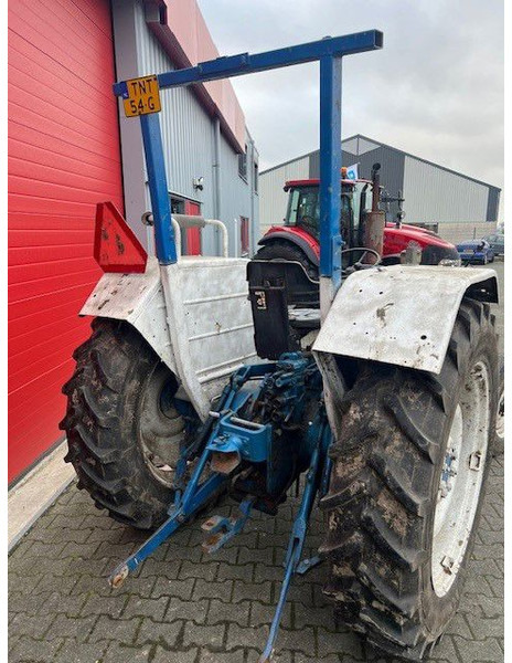 Ford 4610 2wd cabrio - Tracteur agricole: photos 4 Ford 4610 2wd cabrio - Tracteur agricole: photos 4