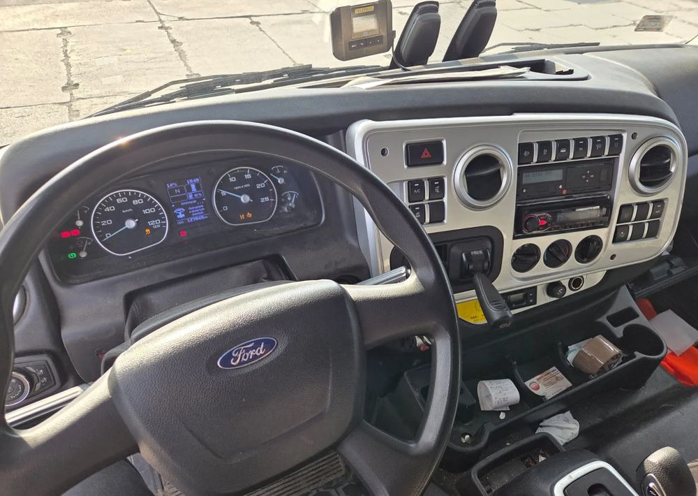 Tracteur routier Ford CARGO: photos 7 Tracteur routier Ford CARGO: photos 7