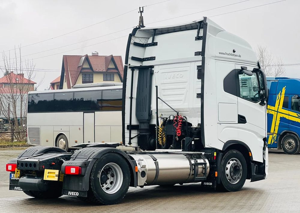 Iveco S-WAY 460 / RETARDER / - Tracteur routier: photos 3 Iveco S-WAY 460 / RETARDER / - Tracteur routier: photos 3