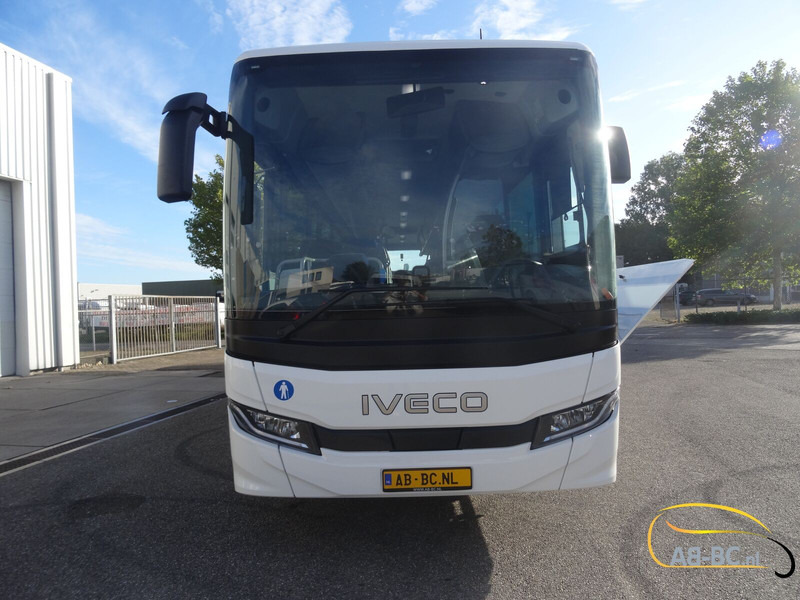 Autocar neuf Iveco New Crossway 61 seats 3 pieces on stock: photos 12