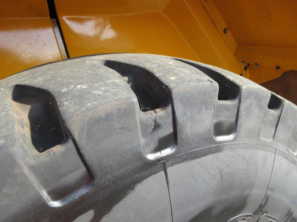 JCB 457 HT T4F - Chargeuse sur pneus: photos 3 JCB 457 HT T4F - Chargeuse sur pneus: photos 3