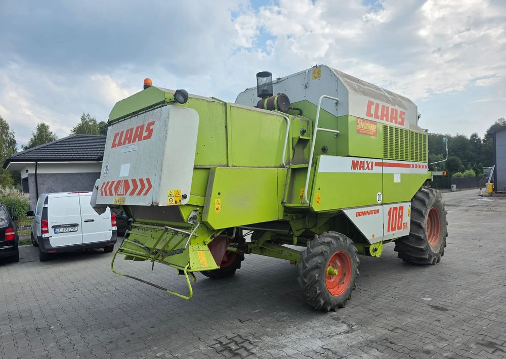 Claas Dominator 108sl - Moissonneuse-batteuse: photos 4 Claas Dominator 108sl - Moissonneuse-batteuse: photos 4