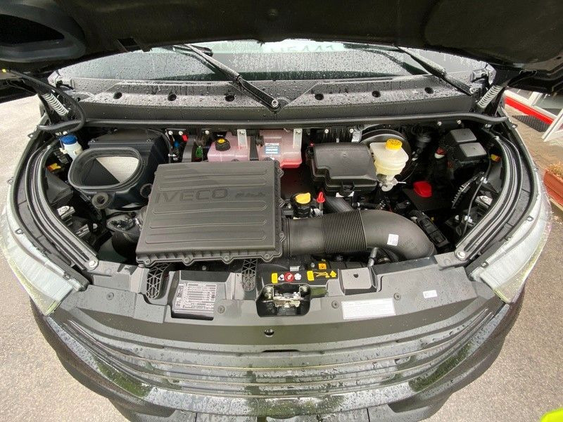 Fourgon utilitaire Iveco 35C18H: photos 6