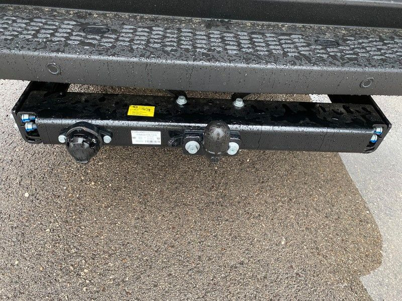 Fourgon utilitaire Iveco 35C18H: photos 17