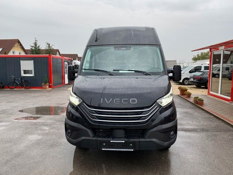 Fourgon utilitaire Iveco 35C18H: photos 7