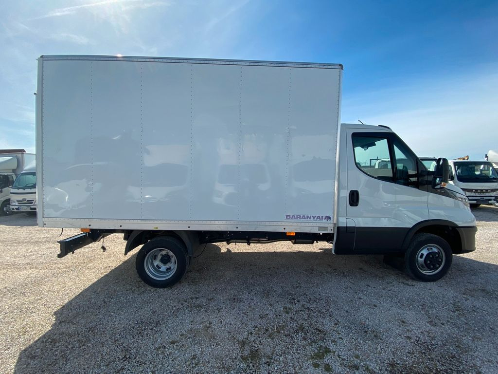 Iveco Daily Koffer mit LBW SOFORT Euro6E Iveco Daily Koffer mit LBW SOFORT Euro6E - Fourgon: photos 2 Iveco Daily Koffer mit LBW SOFORT Euro6E Iveco Daily Koffer mit LBW SOFORT Euro6E - Fourgon: photos 2